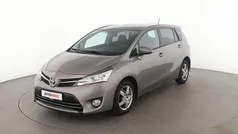 Braun Gebraucht 2015 Toyota Verso Skyview Edition Van / Kleinbus | 11.280 € (Fairer Preis)