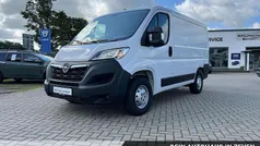 Weiss Gebraucht 2023 Opel Movano Edition Van | 21.990 € (Guter Preis)