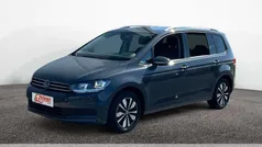Grau Gebraucht 2024 VW Touran S Van / Kleinbus | 31.760 € (Fairer Preis)
