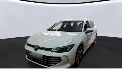 Gebraucht VW Passat Business 150 PS (110 kW) 2024 Weiss Kombi