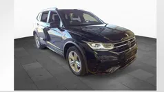 Deep black perleffekt Gebraucht 2024 VW Tiguan Allspace R-line SUV | 45.990 € (Fairer Preis)