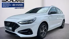 Weiß Gebraucht 2021 Hyundai i30 Intro Edition Kombi | 20.880 € (Fairer Preis)