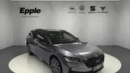 Gebraucht Skoda Superb SportLine 204 PS (150 kW) 2025 Grau Kombi