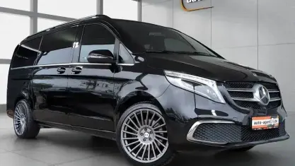 Gebraucht Mercedes V300 239 PS (175 kW) 2019 Obsidianschwarz metallic (mb 9197) Van / Kleinbus
