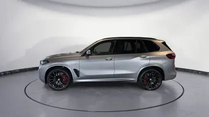 Gebraucht BMW X5 M Sport 298 PS (219 kW) 2024 Grau SUV