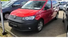 Rot Gebraucht 2022 VW Caddy Maxi Van / Kleinbus | 30.980 € (Fairer Preis)