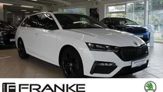 Gebraucht 2023 Skoda Octavia RS Kombi | 35.690 € (Fairer Preis)