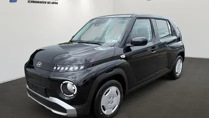 Neu Hyundai Inster Select 71 kW (97 PS) 2025 Schwarz Kleinwagen