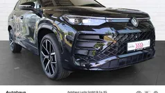 Schwarz (grenadillschwarz metallic) Neu 2025 VW Tayron R-line SUV | 61.819 € (Fairer Preis)