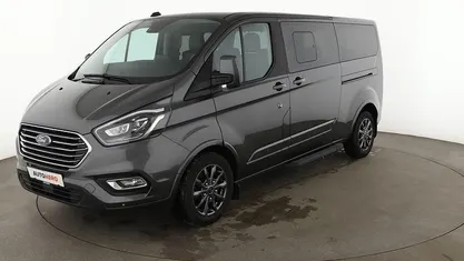 Grau Gebraucht 2021 Ford Tourneo Custom Titanium Van | 32.990 € (Fairer Preis)