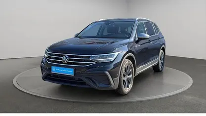 Gebraucht VW Tiguan Allspace Life 150 PS (110 kW) 2022 Deep black perleffekt SUV