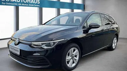 Gebraucht VW Golf VIII Life 131 PS (96 kW) 2023 Schwarz Kombi