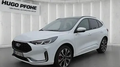 Frozen white Gebraucht 2025 Ford Kuga ST-Line X SUV | 39.890 € (Fairer Preis)