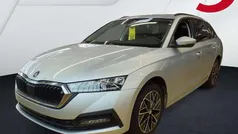 Brillant silber Gebraucht 2023 Skoda Octavia Ambition Kombi | 25.440 € (Guter Preis)