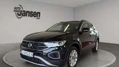 Deep black perleffekt Gebraucht 2024 VW T-Roc Life SUV | 28.890 € (Guter Preis)