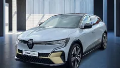 Grau Gebraucht 2023 Renault Mégane Iconic Limousine | 30.880 € (Fairer Preis)