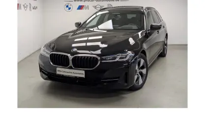 Gebraucht BMW 520 Sport Line 190 PS (139 kW) 2023 Schwarz Kombi