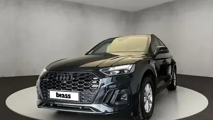 Gebraucht Audi Q5 S-Line 204 PS (150 kW) 2023 Mythosschwarz metallic SUV