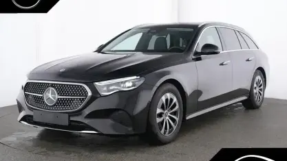 Gebraucht Mercedes E220 Avantgarde 197 PS (144 kW) 2025 Schwarz Limousine