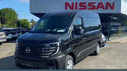 Neu Nissan Interstar N-Connecta 125 PS (91 kW) 2026 Schwarz Van