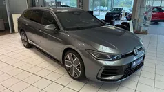 Gebraucht 2024 VW Passat R-line Kombi | 43.990 € (Fairer Preis)