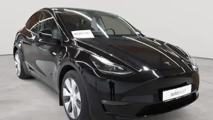Gebraucht Tesla Model Y Long Range AWD 378 kW (514 PS) 2023 Solid black SUV