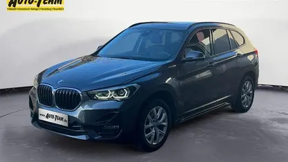 Grau Gebraucht 2022 BMW X1 Sport Line SUV | 25.890 € (Fairer Preis)