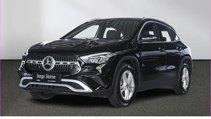 Gebraucht Mercedes GLA200 Advanced 163 PS (119 kW) 2024 Unilack nachtschwarz SUV