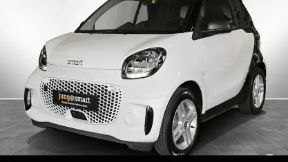 Gebraucht Smart ForTwo Electric Drive 60 kW (82 PS) 2022 Bodypanels in white Cabrio