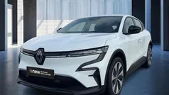 Arktisweiß (weiß) Gebraucht 2023 Renault Mégane Limousine | 22.990 € (Fairer Preis)