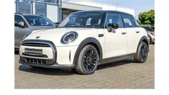 Weiß Gebraucht 2022 Mini Cooper Kleinwagen | 23.940 € (Fairer Preis)