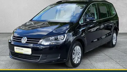 Gebraucht 2022 VW Sharan Comfortline Van / Kleinbus | 28.590 € (Fairer Preis)