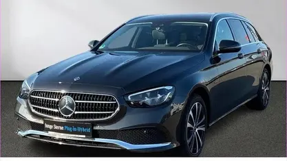 Gebraucht Mercedes E300 Avantgarde 306 PS (225 kW) 2021 Limousine