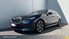 Carbonschwarz Gebraucht 2024 BMW 520 Comfort Edition Kombi | 51.649 € (Guter Preis)