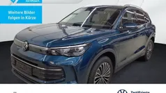 Blau Gebraucht 2024 VW Tiguan Life SUV | 36.930 € (Fairer Preis)