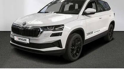 Moon weiss perleffekt Gebraucht 2025 Skoda Karoq Selection SUV | 35.490 € (Fairer Preis)