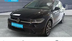 Deep black perleffekt (metallic) Gebraucht 2024 VW Polo Move Limousine | 22.950 € (Fairer Preis)