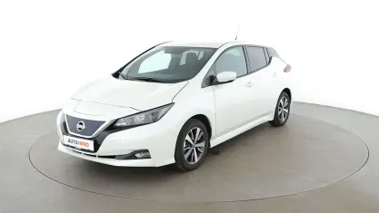 Gebraucht Nissan Leaf Acenta 110 kW (150 PS) 2022 Weiß Kleinwagen