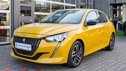 Usata Peugeot 208 Allure 101 CV (74 kW) 2023 Giallo Utilitaria