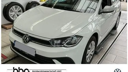 Weiß Gebraucht 2023 VW Polo Life Limousine | 15.830 € (Guter Preis)