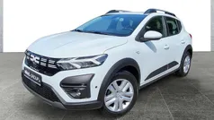 Weiß Gebraucht 2024 Dacia Sandero Expression Kleinwagen | 17.490 € (Fairer Preis)