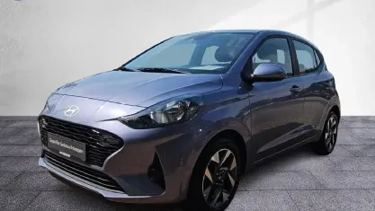 Gebraucht Hyundai i10 Trend 79 PS (58 kW) 2025 Meta blue / mic Kleinwagen