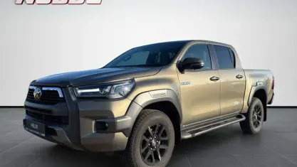 Nuova Toyota HiLux 204 CV (150 kW) 2025 Oro Pick-up