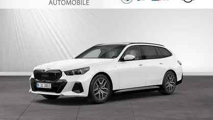 Gebraucht 2024 BMW i5 Comfort Edition Kombi | 56.976 € (Fairer Preis)