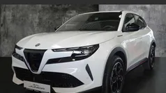Bianco sempione Gebraucht 2025 Alfa Romeo Junior Edizione Speciale SUV | 35.990 € (Guter Preis)