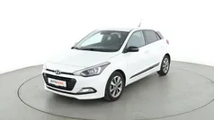 Weiß Gebraucht 2018 Hyundai i20 Passion Plus Limousine | 10.570 € (Fairer Preis)