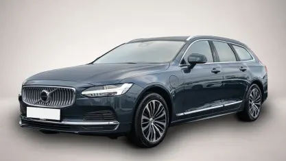 Gebraucht Volvo V90 Core 253 PS (186 kW) 2025 Blau Kombi