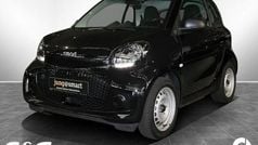 Schwarz Gebraucht 2022 Smart ForTwo Electric Drive Kleinwagen | 8.960 € (Guter Preis)