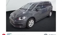 Grau Gebraucht 2024 VW Touran Comfortline Van / Kleinbus | 33.440 € (Fairer Preis)