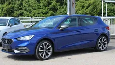 Blau ("mystery" blau metallic) grau (alcantara) Gebraucht 2021 Seat Leon FR Limousine | 23.990 € (Etwas zu teuer)